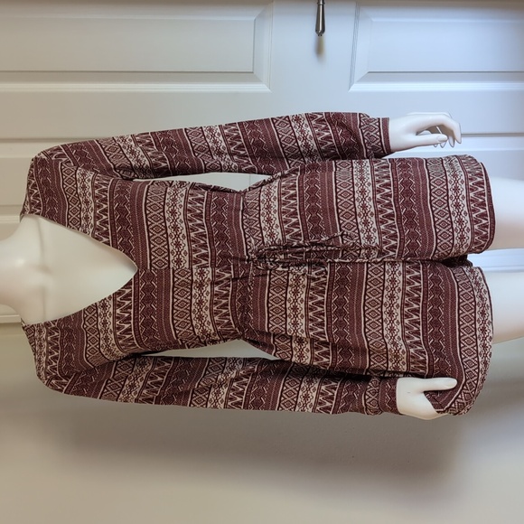 Lush Romper Long Sleeve, Skort-style Skirting EUC Size Sm-Med - Picture 2 of 14